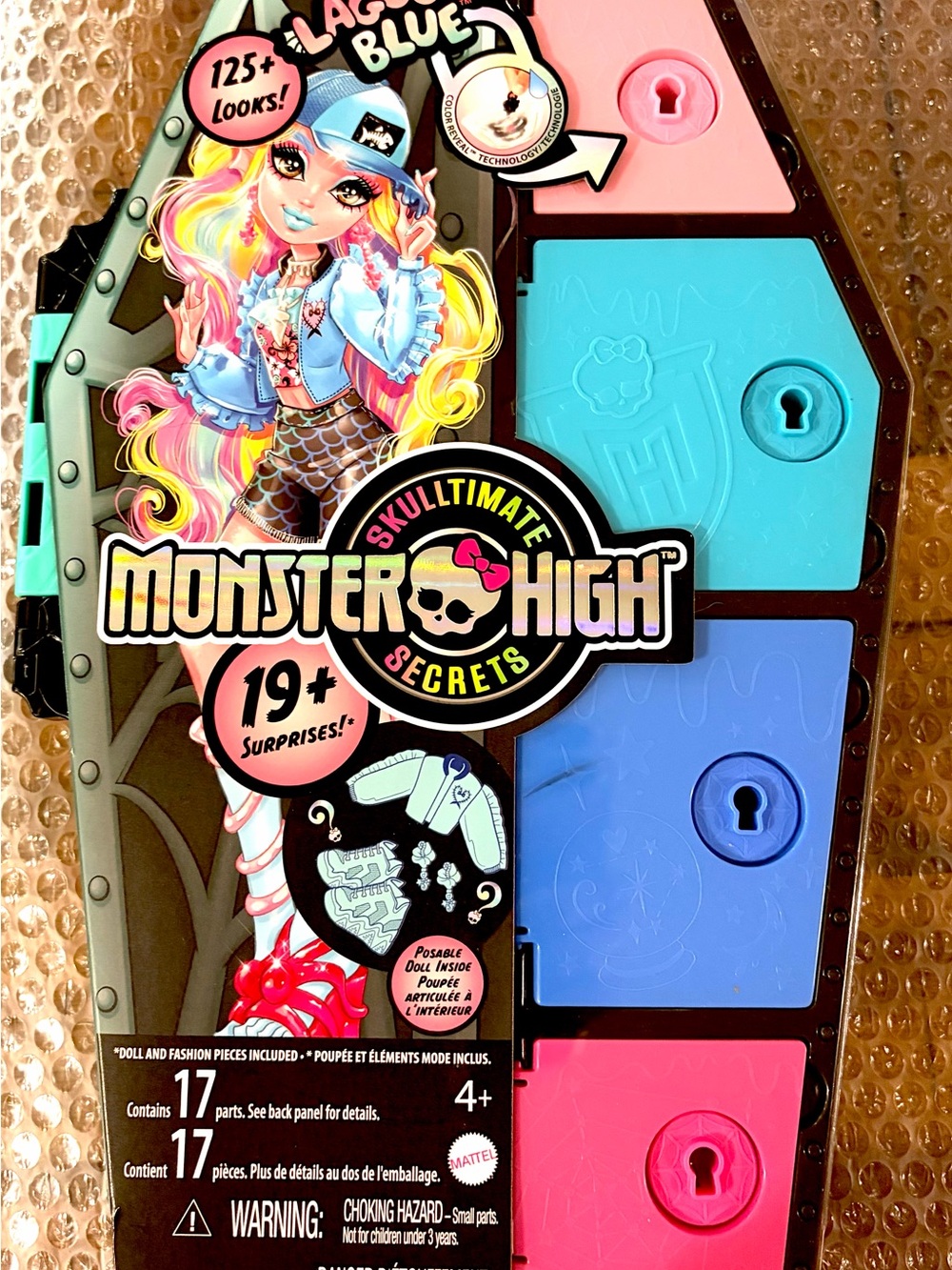 monster high Skulltimate Secrets locker lagoona blue